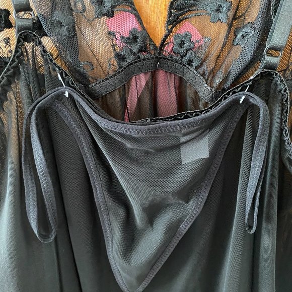 Spree Intimates set - Picture 3 of 3